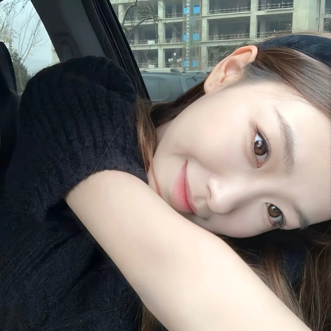 我的穷鬼闺蜜竟是我上司